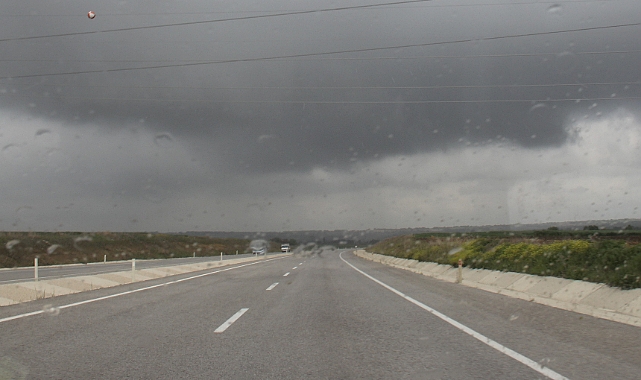 Trakya Yeni Güne Yağış ve Sisle Uyanıyor