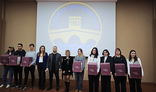 ÜNİVERSİTEMİZDE DÜZENLENEN “SÜRDÜRÜLEBİLİRLİK ZİRVESİ” SEKTÖR TEMSİLCİLERİNİ ÖĞRENCİLERLE BULUŞTURDU