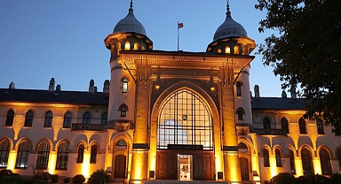 Üniversitenin kampüse ücretli giriş uygulamasına mahkemeden yürütmeyi durdurma kararı