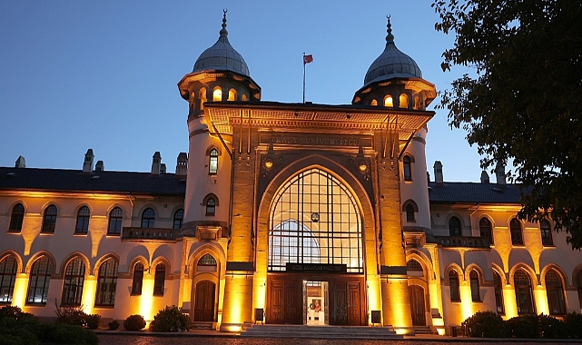 Üniversitenin kampüse ücretli giriş uygulamasına mahkemeden yürütmeyi durdurma kararı