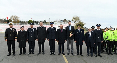 Vali Soytürk 3. Kamu Spor Oyunlarında Dereceye Almaya Hak Kazanan Personeli Tebrik Etti