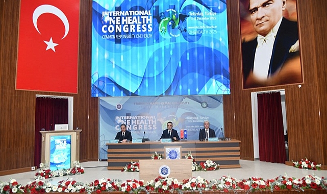 Vali Soytürk Uluslararası Tek Sağlık Kongresi'ne Katıldı