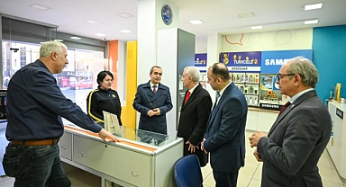 Vali Uğur Turan'dan Esnaf ve Vatandaşlarla Birebir Temas