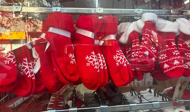 Yılbaşının Vazgeçilmez Rengi: Kırmızı