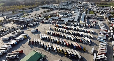 Yunanistan’daki grev nedeniyle, Kapıkule ve Hamzabeyli sınır kapılarında TIR yoğunluğu