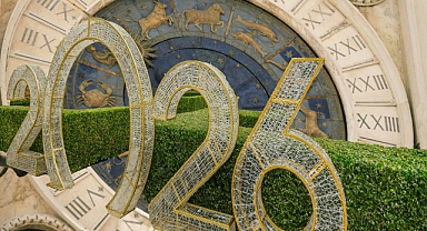 2026'da Burçları Neler Bekliyor? Aşk, Para, Kariyer Durumları