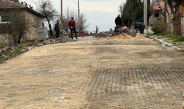 Alpullu Belediyesi Şeker Mahallesi'nde Yol Çalışmalarını Sürdürüyor