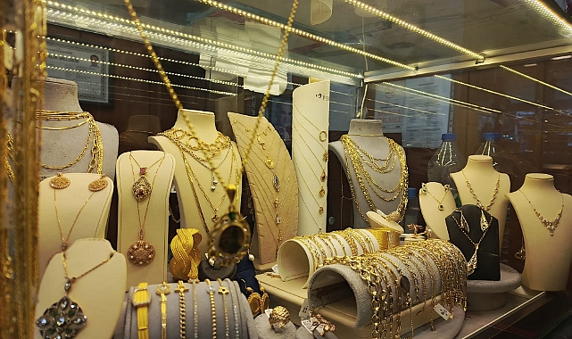 Altın Fiyatları Uçuşta: Rekor Üstüne Rekor Geliyor