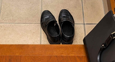 Ayakkabı kokusundan nasıl kurtulabilirsiniz: En iyi 3 kanıtlanmış yöntem