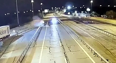 Edirne'de ters yöne giren otomobil bariyere çarptı, 2 yaralı; kaza kamerada