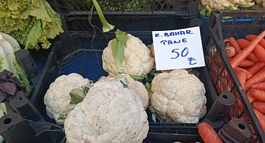 Kırklareli'nde Karnabahar 50 TL'den Satışta