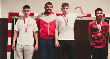 Kıyıköy'ün Gururu Bilek Güreşinde Zirveye Çıktı