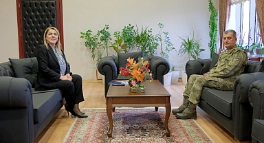 KLÜ'de Askerî ve Akademik Görüş Alışverişi