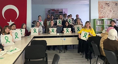 Kofçaz'da Yeşil Kurdeleyle Serviks Kanserine Dikkat Çekildi