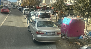 Lüleburgaz Belediyesi’nden Konteyner Önü Park Uyarısı