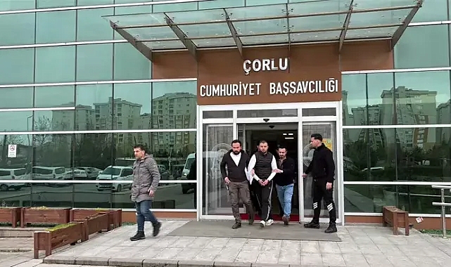 Tartıştığı komşusunu 7 yerinden bıçakladı