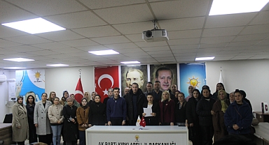 AK Parti Kırklareli Kadın Kolları'ndan Açıklama  'Büyük Türkiye' ve Demokrasi
