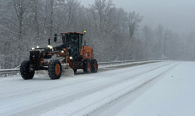 Beklenen Kar geldi; Kırklareli Beyaza Büründü!