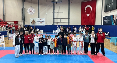 Edirne Kutlu Spor Kulübü'nden Kırklareli'nde Büyük Başarı