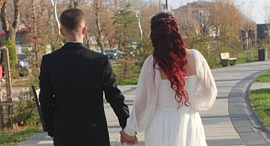 Gelinlikten Mobilyaya: Evlenmek Artık Hayal Mi?