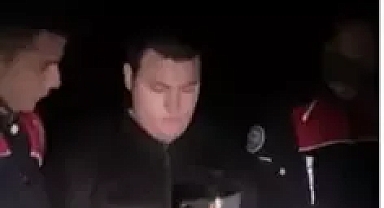 Kaybolan otizmli Melih 8 saat sonra bulundu, polis üşümemesi için montunu verdi