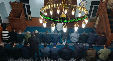 Kırklareli Berat Kandili'ni İbadetle Geçirdi