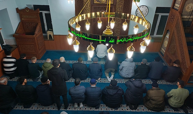 Kırklareli Berat Kandili'ni İbadetle Geçirdi