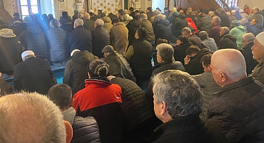 Kırklareli'nde Ramazan'ın İlk Cumasında Camiler Doldu Taştı