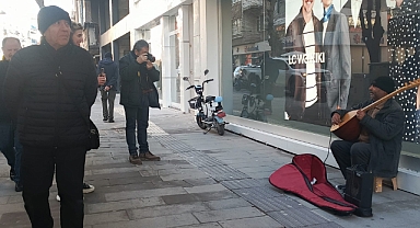 Kırklarelili Sokak Sanatçıları Turistlerin İlgi Odağı Oldu