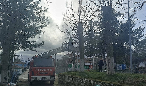 Ramazan Öncesi Camide Titiz Hazırlık Çalışmaları Başladı