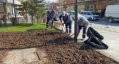 Saatli Park Nefes Aldı: Fen İşleri Ekiplerinden Bakım Hamlesi