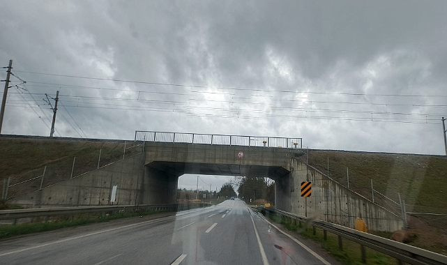 TCDD'den Yüksek Gerilim Uyarısı!