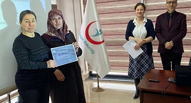 Yoğuntaşlı Kadınlara Sağlıklı Menopoz Eğitimi