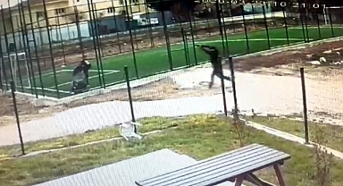 17 yaşındaki çocuk, akranını pompalı tüfekle vurdu; olay kamerada
