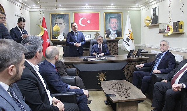 AK Parti Kırklareli İl Başkanlığı’nda Bakan Yumaklı Hareketliliği
