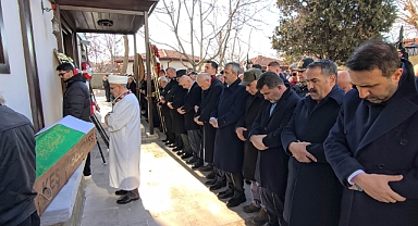 AK Parti'li Aksal'ın babası son yolculuğuna uğurlandı