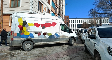 Ara Sokaklarda Gelişi Güzel Park Sorunu Büyüyor