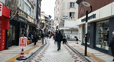 Cumhuriyet Caddesi'nde Elektrik Kesintisi Yaşandı