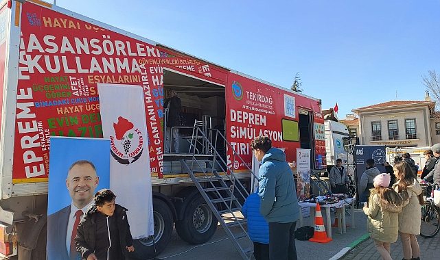 Deprem Simülasyon Tırı Kırklareli'nde Vatandaşlarla Buluştu
