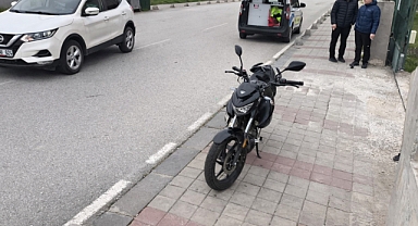Edirne’de otomobille çarpışan motosikletin sürücüsü yaralandı