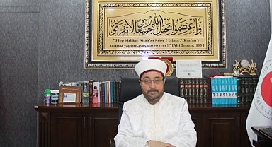 Kadir Gecesi'nin Faziletine Dikkat Çekildi: Müftü Eviş'ten Önemli Hatırlatmalar