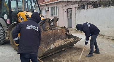 Kaynarca'da Bayram Öncesi Yoğun Mesai: Mezarlıklar ve Sokaklar Pırıl Pırıl