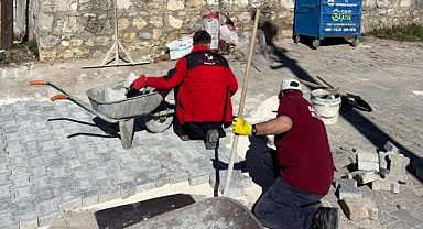 Kaynarca'da Yol Tamirat Çalışmaları Sürüyor