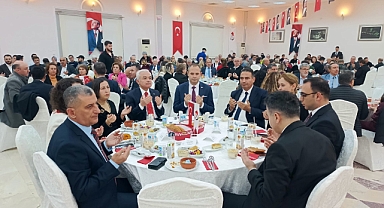 Kırklareli Belediyesi'nden Esnaf Kefalet Düğün Salonu'nda İftar Programı