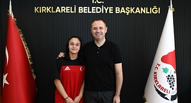 Kırklareli'nin Gururu Ela Çakal'dan Başkan Bulut'a Ziyaret