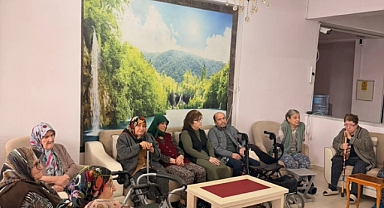 Lüleburgaz Huzurevi Sakinleri Yaşlılar Haftası'nda Türkü Dinletisiyle Buluştu