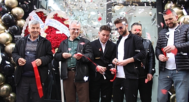 Mutlu Turan Kendi İşinin Patronu Oldu!