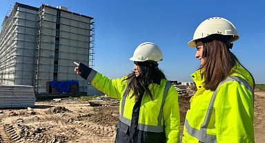 Şantiyenin kadın çalışanları, azimleriyle göz dolduruyor