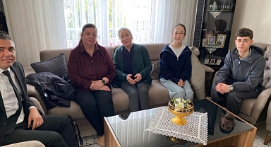 Şehit Göktan Özüpek'in Annesi Bayramda Unutulmadı