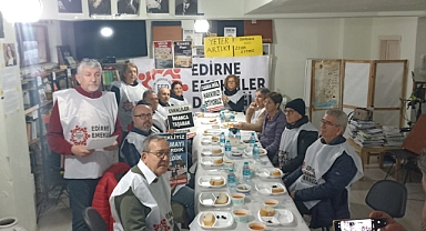 Tarhana Çorbası ve 3 Zeytinle İftar: Emeklilerden Hükümete Çağrı